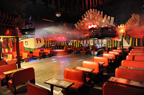 Photo found on google to show the inside...it was too dark for me to get a good shot.